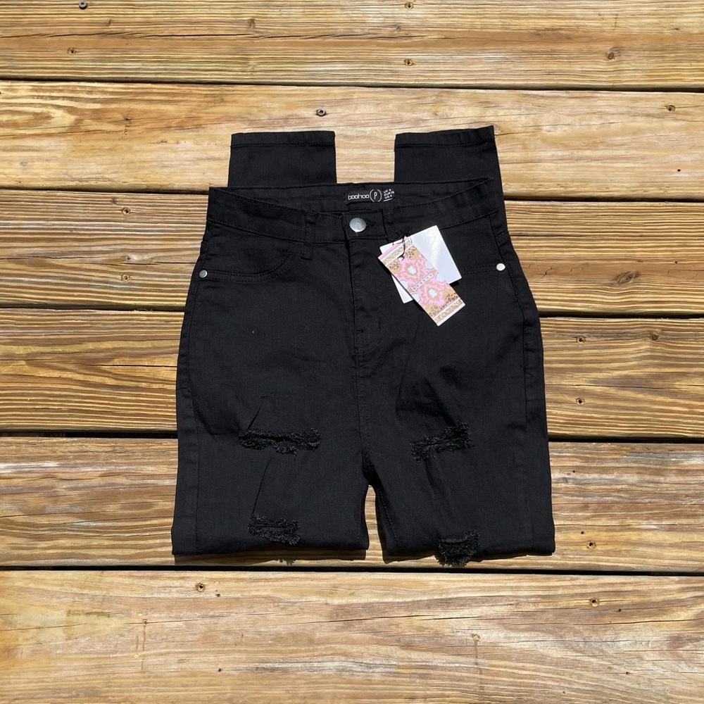 Boohoo Black Distressed Jeans